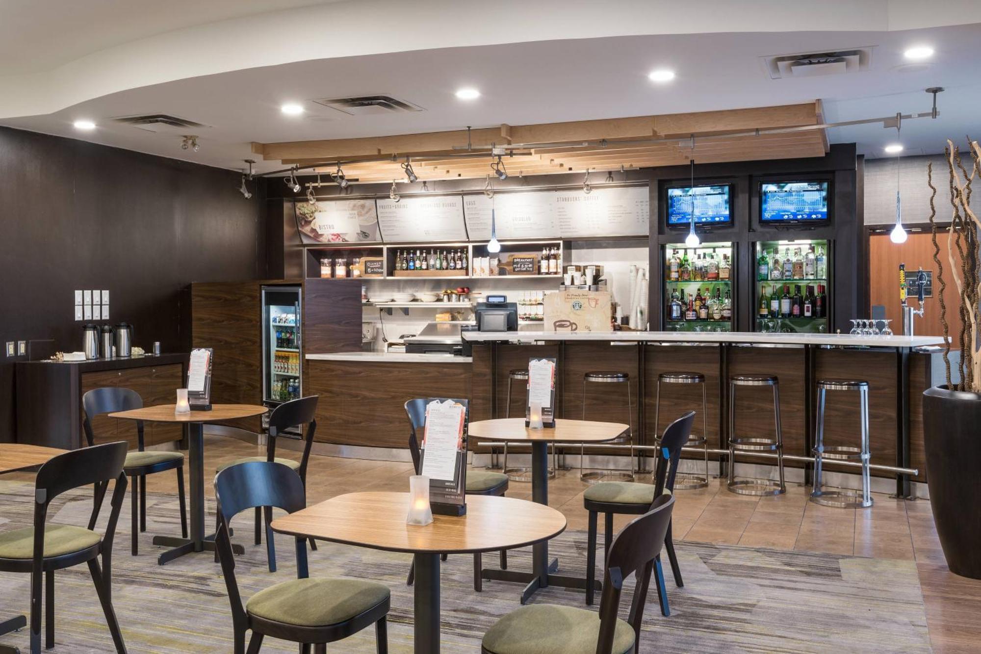 Courtyard By Marriott Toronto Воган Экстерьер фото