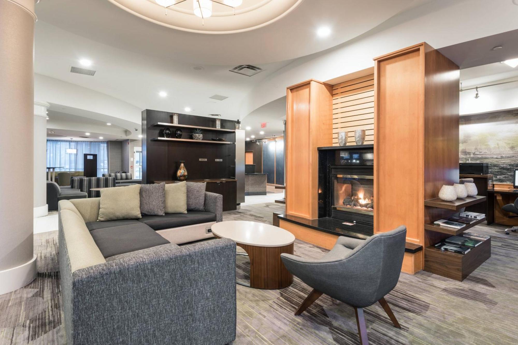 Courtyard By Marriott Toronto Воган Экстерьер фото